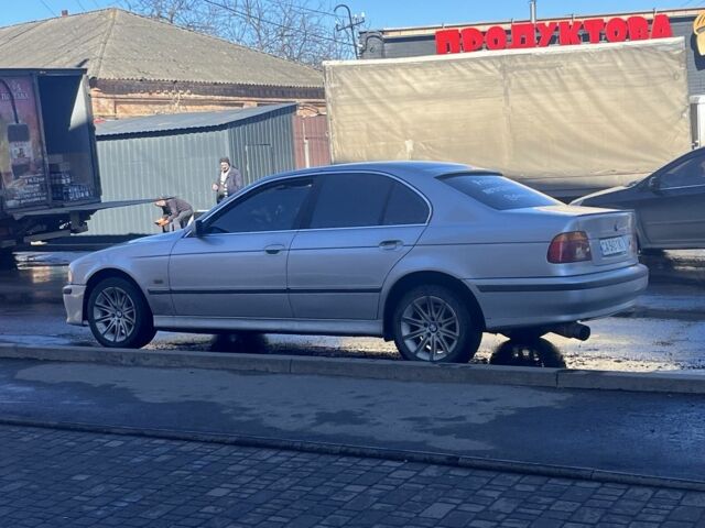 Серый БМВ 5 Серия, объемом двигателя 2 л и пробегом 388 тыс. км за 2850 $, фото 1 на Automoto.ua