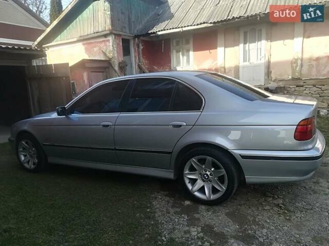 Сірий БМВ 5 Серія, об'ємом двигуна 2 л та пробігом 530 тис. км за 5000 $, фото 1 на Automoto.ua