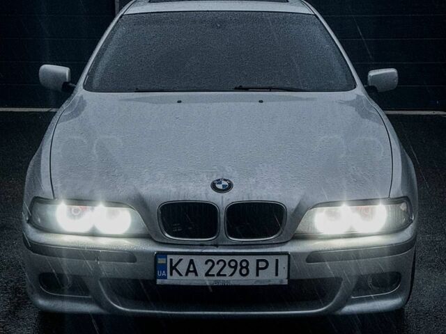 Серый БМВ 5 Серия, объемом двигателя 2.5 л и пробегом 244 тыс. км за 4500 $, фото 1 на Automoto.ua