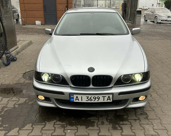 Серый БМВ 5 Серия, объемом двигателя 2.5 л и пробегом 400 тыс. км за 4900 $, фото 1 на Automoto.ua