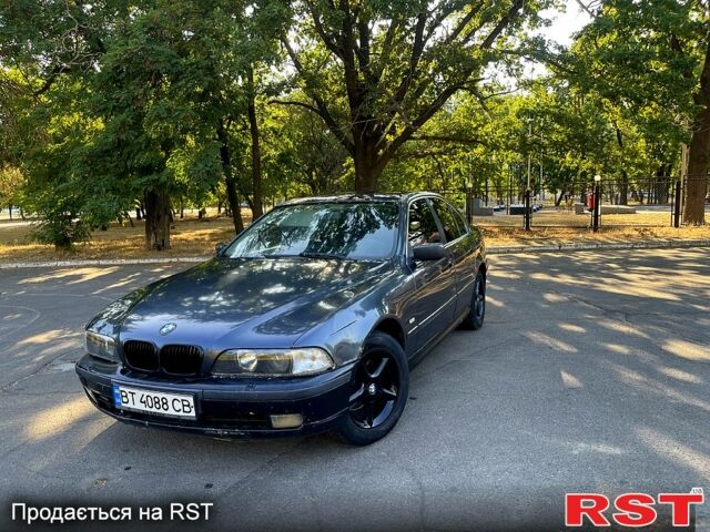 Серый БМВ 5 Серия, объемом двигателя 2.5 л и пробегом 395 тыс. км за 3350 $, фото 1 на Automoto.ua