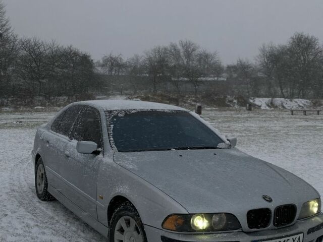 Сірий БМВ 5 Серія, об'ємом двигуна 2.5 л та пробігом 350 тис. км за 4039 $, фото 1 на Automoto.ua