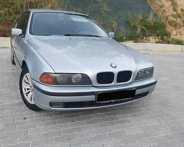 БМВ 5 Серия 1997 в Львове на Automoto.ua Серый БМВ 5 Серия, объемом двигателя 2.5 л и пробегом 433 тыс. км за 2700 $, фото 1 на Automoto.ua