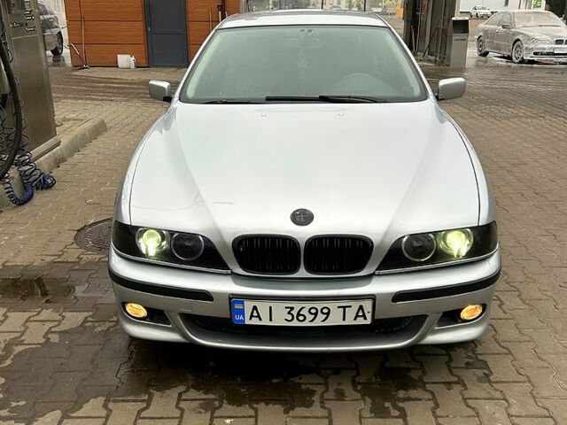 Серый БМВ 5 Серия, объемом двигателя 2.5 л и пробегом 400 тыс. км за 4900 $, фото 1 на Automoto.ua