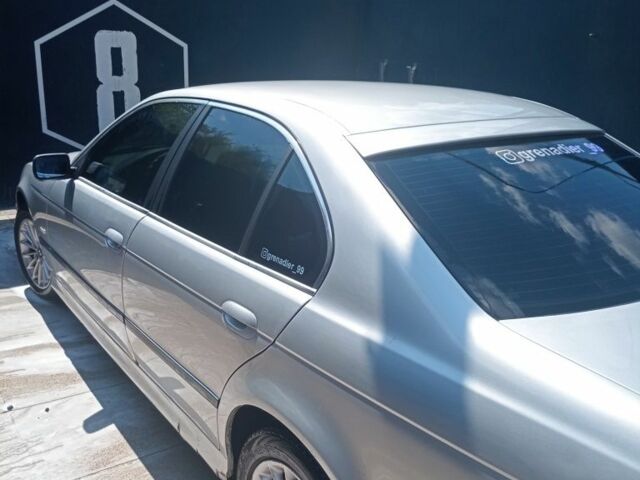 Серый БМВ 5 Серия, объемом двигателя 2.5 л и пробегом 333 тыс. км за 4140 $, фото 1 на Automoto.ua