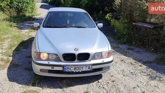 Серый БМВ 5 Серия, объемом двигателя 2.5 л и пробегом 600 тыс. км за 3250 $, фото 1 на Automoto.ua