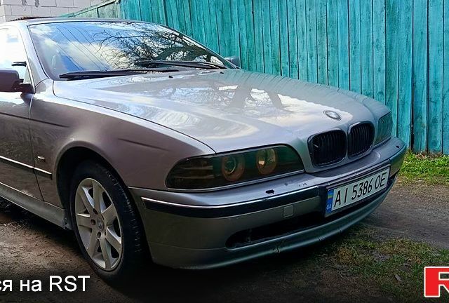 Серый БМВ 5 Серия, объемом двигателя 2 л и пробегом 0 тыс. км за 3200 $, фото 1 на Automoto.ua
