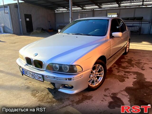 Сірий БМВ 5 Серія, об'ємом двигуна 2 л та пробігом 300 тис. км за 2800 $, фото 1 на Automoto.ua