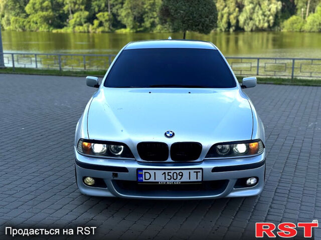 Серый БМВ 5 Серия, объемом двигателя 2 л и пробегом 327 тыс. км за 3500 $, фото 1 на Automoto.ua