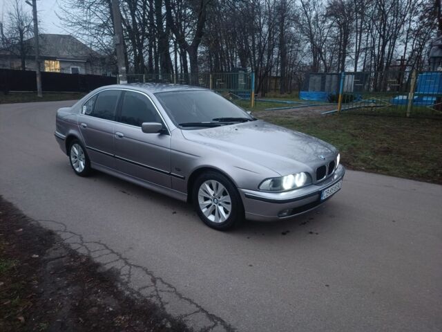 Сірий БМВ 5 Серія, об'ємом двигуна 2.5 л та пробігом 300 тис. км за 3700 $, фото 1 на Automoto.ua