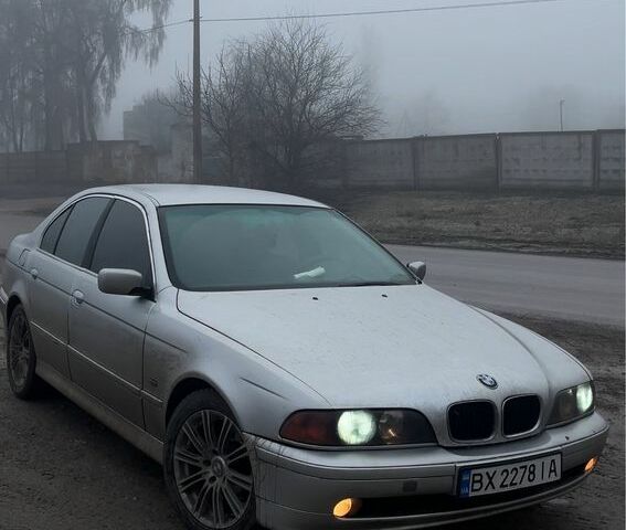Серый БМВ 5 Серия, объемом двигателя 2 л и пробегом 300 тыс. км за 3800 $, фото 1 на Automoto.ua