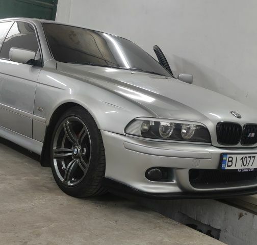 Серый БМВ 5 Серия, объемом двигателя 2.5 л и пробегом 506 тыс. км за 5700 $, фото 1 на Automoto.ua