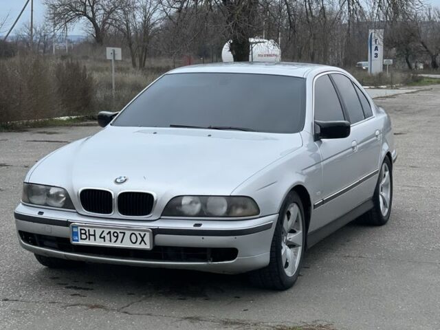 Сірий БМВ 5 Серія, об'ємом двигуна 2.9 л та пробігом 500 тис. км за 4800 $, фото 1 на Automoto.ua