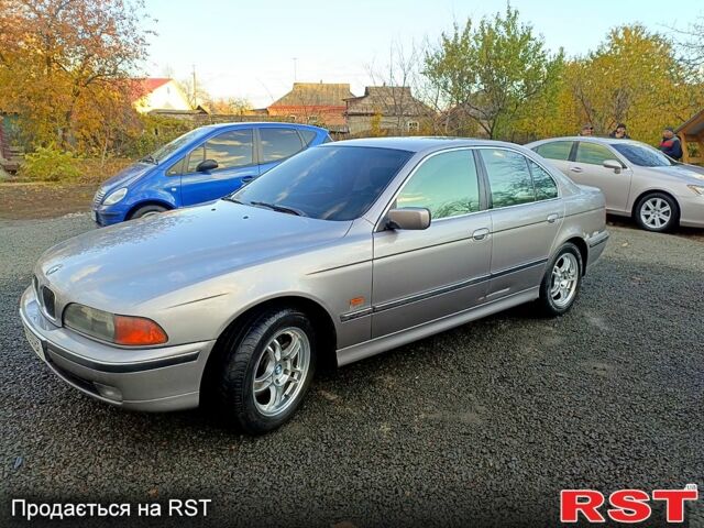 Сірий БМВ 5 Серія, об'ємом двигуна 3.5 л та пробігом 200 тис. км за 3650 $, фото 1 на Automoto.ua