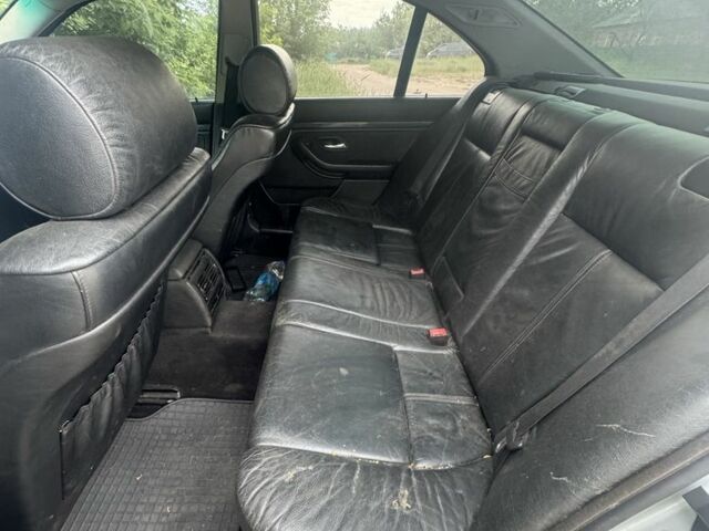 Серый БМВ 5 Серия, объемом двигателя 2 л и пробегом 400 тыс. км за 3500 $, фото 1 на Automoto.ua