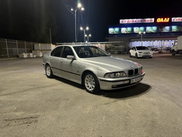 Серый БМВ 5 Серия, объемом двигателя 3 л и пробегом 356 тыс. км за 3800 $, фото 1 на Automoto.ua