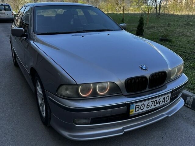 Серый БМВ 5 Серия, объемом двигателя 2.8 л и пробегом 400 тыс. км за 4500 $, фото 1 на Automoto.ua