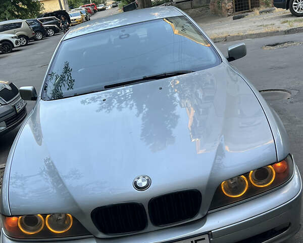 Сірий БМВ 5 Серія, об'ємом двигуна 2.93 л та пробігом 20 тис. км за 5500 $, фото 1 на Automoto.ua