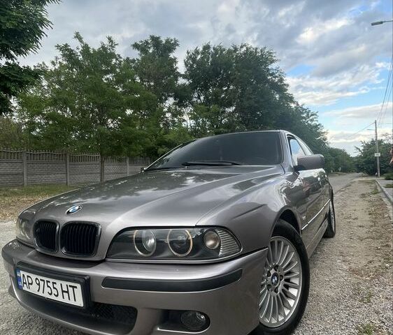 Серый БМВ 5 Серия, объемом двигателя 2 л и пробегом 341 тыс. км за 5800 $, фото 1 на Automoto.ua