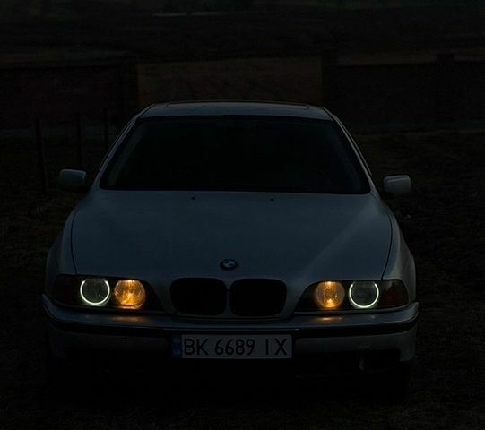 Сірий БМВ 5 Серія, об'ємом двигуна 2.79 л та пробігом 461 тис. км за 3300 $, фото 1 на Automoto.ua