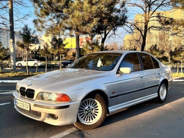 Сірий БМВ 5 Серія, об'ємом двигуна 2.9 л та пробігом 400 тис. км за 4750 $, фото 1 на Automoto.ua