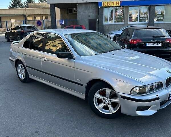 Серый БМВ 5 Серия, объемом двигателя 1.95 л и пробегом 350 тыс. км за 3600 $, фото 1 на Automoto.ua