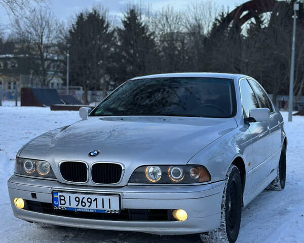 Сірий БМВ 5 Серія, об'ємом двигуна 2.2 л та пробігом 303 тис. км за 4700 $, фото 1 на Automoto.ua