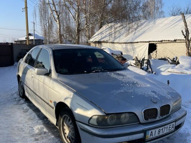 Сірий БМВ 5 Серія, об'ємом двигуна 3 л та пробігом 320 тис. км за 4000 $, фото 1 на Automoto.ua