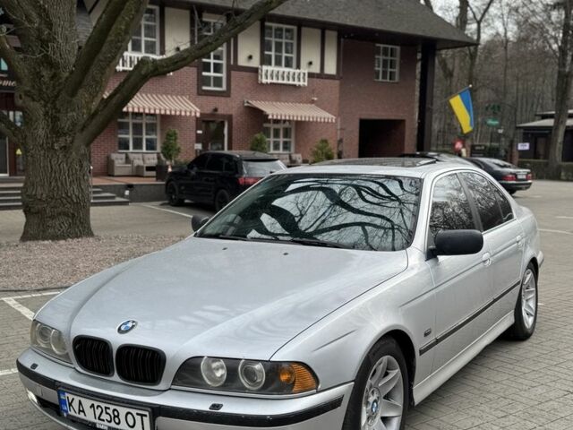 Сірий БМВ 5 Серія, об'ємом двигуна 2.9 л та пробігом 320 тис. км за 5300 $, фото 1 на Automoto.ua