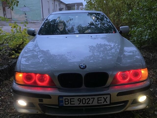 Сірий БМВ 5 Серія, об'ємом двигуна 2 л та пробігом 200 тис. км за 2999 $, фото 1 на Automoto.ua