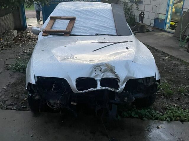 Сірий БМВ 5 Серія, об'ємом двигуна 2 л та пробігом 480 тис. км за 2492 $, фото 1 на Automoto.ua