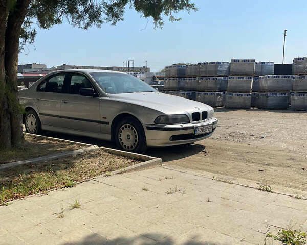 Серый БМВ 5 Серия, объемом двигателя 1.99 л и пробегом 280 тыс. км за 3514 $, фото 1 на Automoto.ua