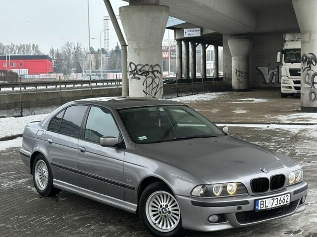 Серый БМВ 5 Серия, объемом двигателя 2.8 л и пробегом 263 тыс. км за 1650 $, фото 1 на Automoto.ua