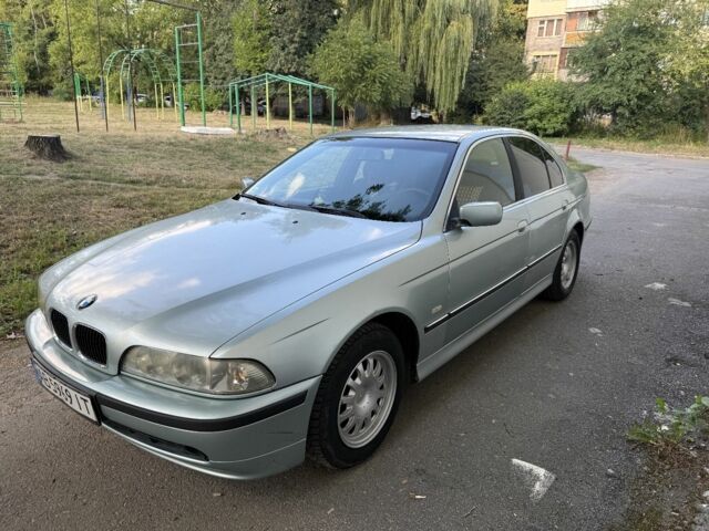 Сірий БМВ 5 Серія, об'ємом двигуна 2 л та пробігом 499 тис. км за 2600 $, фото 1 на Automoto.ua