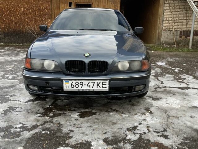 Серый БМВ 5 Серия, объемом двигателя 3 л и пробегом 338 тыс. км за 3300 $, фото 1 на Automoto.ua