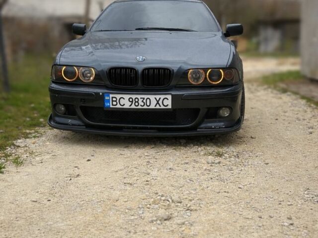 Сірий БМВ 5 Серія, об'ємом двигуна 3 л та пробігом 300 тис. км за 6150 $, фото 1 на Automoto.ua