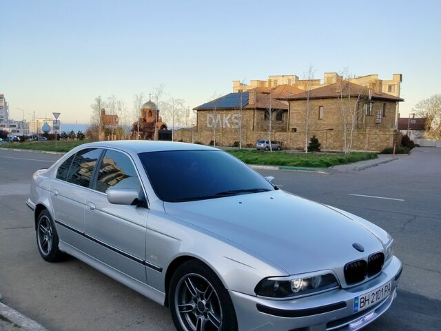 Серый БМВ 5 Серия, объемом двигателя 2.5 л и пробегом 499 тыс. км за 4500 $, фото 1 на Automoto.ua