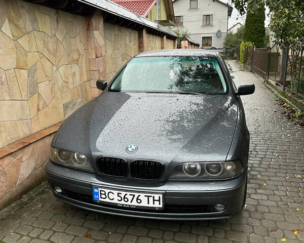 Серый БМВ 5 Серия, объемом двигателя 2.5 л и пробегом 440 тыс. км за 6500 $, фото 1 на Automoto.ua