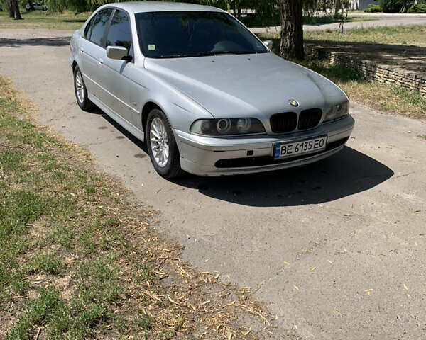 Серый БМВ 5 Серия, объемом двигателя 2.5 л и пробегом 275 тыс. км за 5800 $, фото 1 на Automoto.ua