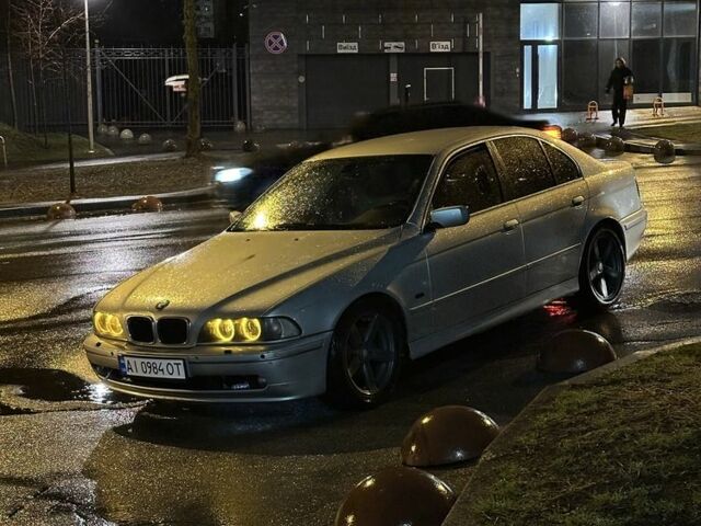 Серый БМВ 5 Серия, объемом двигателя 2.9 л и пробегом 340 тыс. км за 5000 $, фото 1 на Automoto.ua