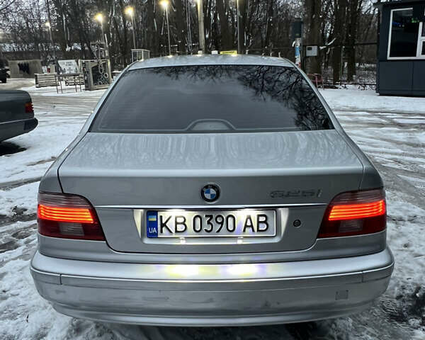 Серый БМВ 5 Серия, объемом двигателя 2.5 л и пробегом 368 тыс. км за 5700 $, фото 1 на Automoto.ua