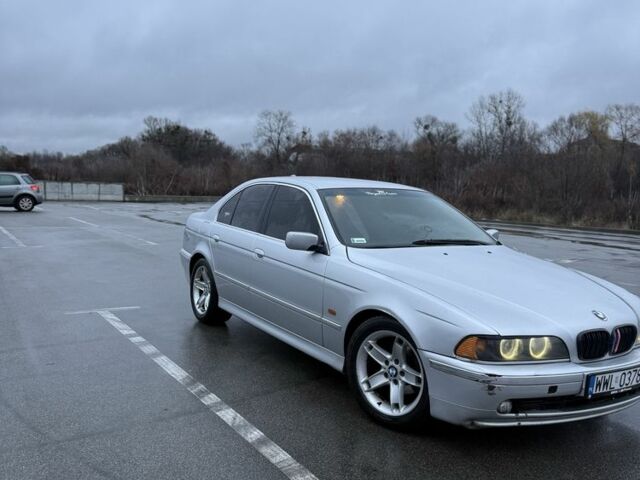 Серый БМВ 5 Серия, объемом двигателя 0 л и пробегом 320 тыс. км за 3200 $, фото 1 на Automoto.ua