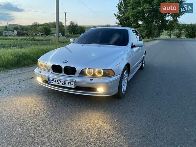 Серый БМВ 5 Серия, объемом двигателя 2.5 л и пробегом 310 тыс. км за 6500 $, фото 1 на Automoto.ua