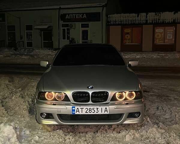 Серый БМВ 5 Серия, объемом двигателя 3 л и пробегом 306 тыс. км за 7500 $, фото 1 на Automoto.ua