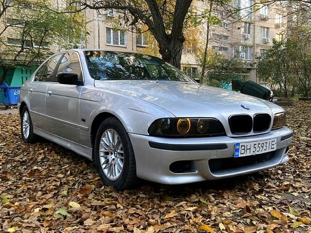 Серый БМВ 5 Серия, объемом двигателя 2.9 л и пробегом 400 тыс. км за 4800 $, фото 1 на Automoto.ua