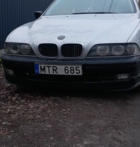 Сірий БМВ 5 Серія, об'ємом двигуна 2.5 л та пробігом 350 тис. км за 3000 $, фото 1 на Automoto.ua