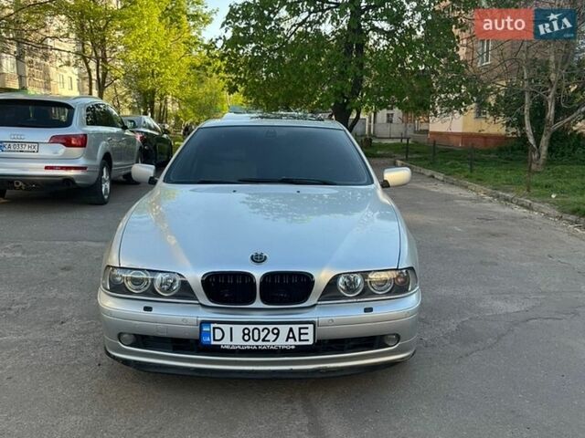 Серый БМВ 5 Серия, объемом двигателя 3 л и пробегом 390 тыс. км за 5850 $, фото 1 на Automoto.ua