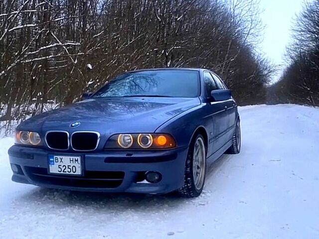 Серый БМВ 5 Серия, объемом двигателя 2.5 л и пробегом 310 тыс. км за 3500 $, фото 1 на Automoto.ua