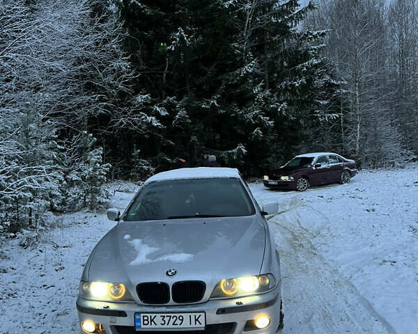 Сірий БМВ 5 Серія, об'ємом двигуна 2.9 л та пробігом 378 тис. км за 6200 $, фото 1 на Automoto.ua