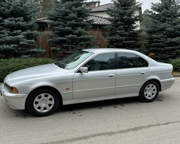 Серый БМВ 5 Серия, объемом двигателя 2.2 л и пробегом 288 тыс. км за 6200 $, фото 1 на Automoto.ua